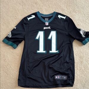 NFL EAGLES Black and Green Short Sleeve Tee